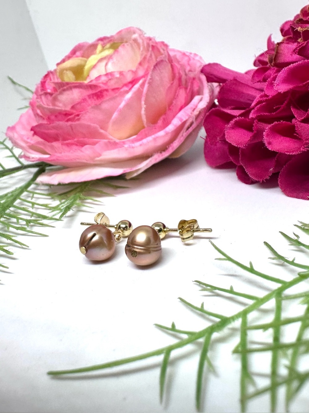 NEW⚜️Freshwater Champagne Pearl Dangly Earrings - Picture 3 of 4